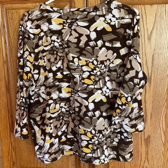 St.Johns Bay classic tee size XL🥰🥰 - Picture 3 of 3